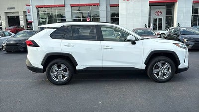 2025 Toyota RAV4 Hybrid XLE