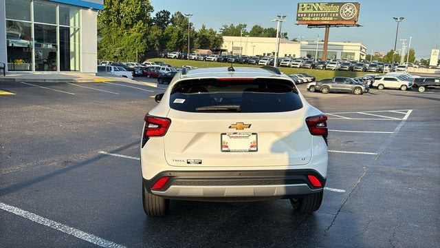 2026 Chevrolet Trax LT - Photo 6