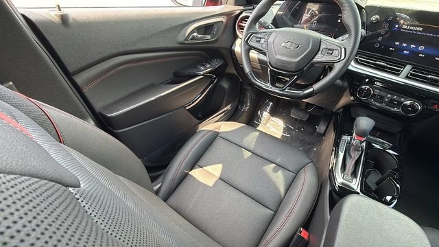 2026 Chevrolet Trax RS - Photo 15